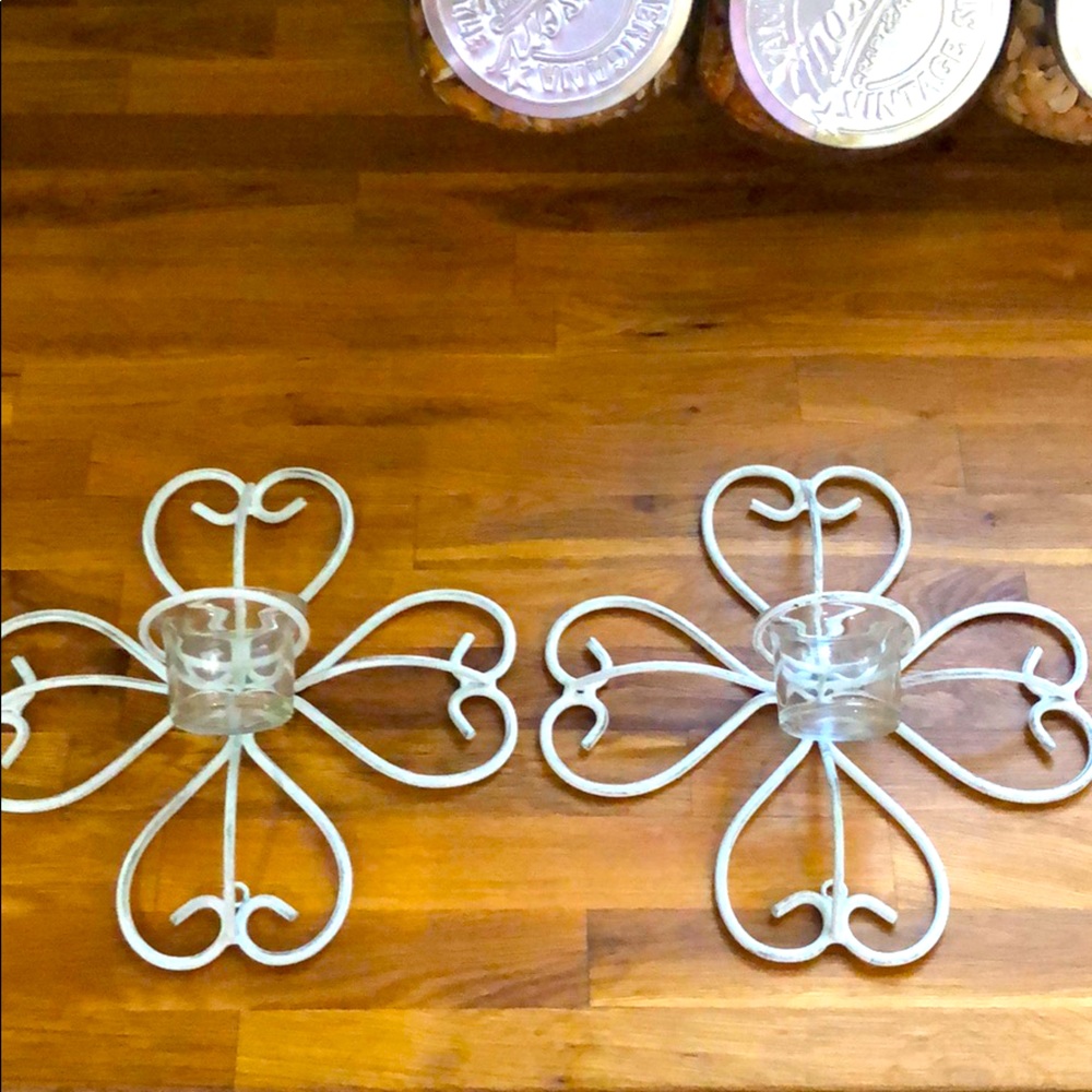 Set of two wall sconces